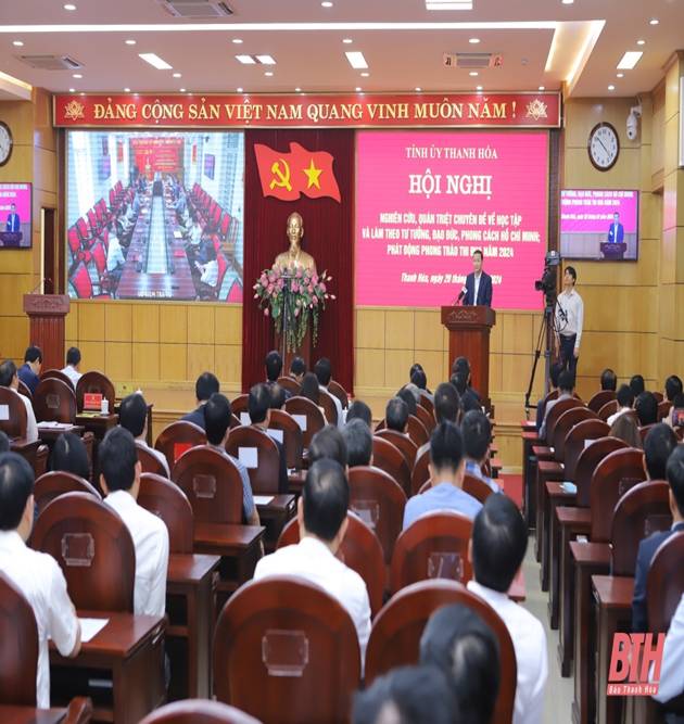 Nghiên cứu, quán triệt chuyên đề về học tập và làm theo tư tưởng, đạo đức, phong cách Hồ Chí Minh và phát động phong trào thi đua năm 2024